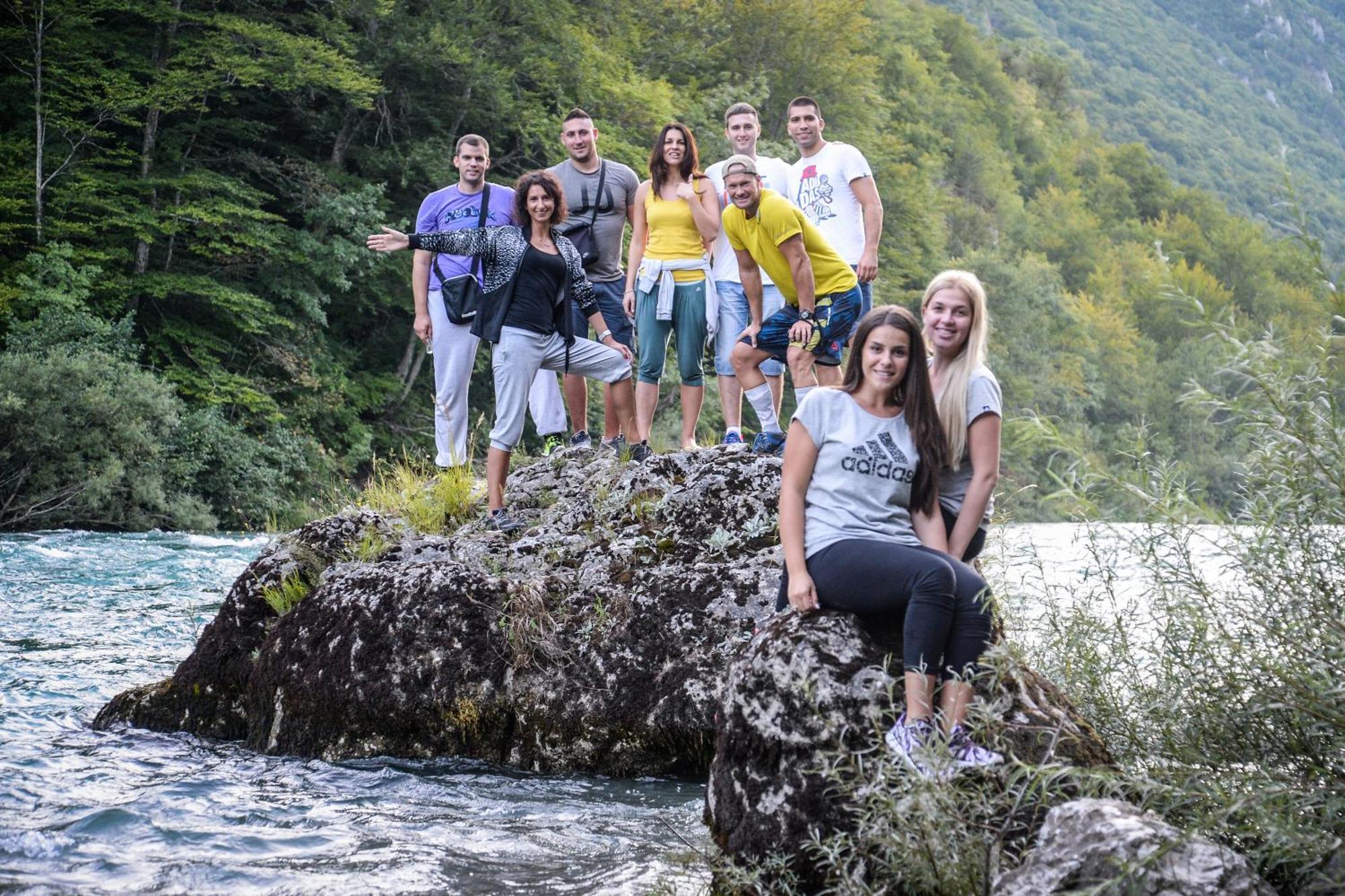 Camp Divlja Rijeka Hotell Hum Exteriör bild