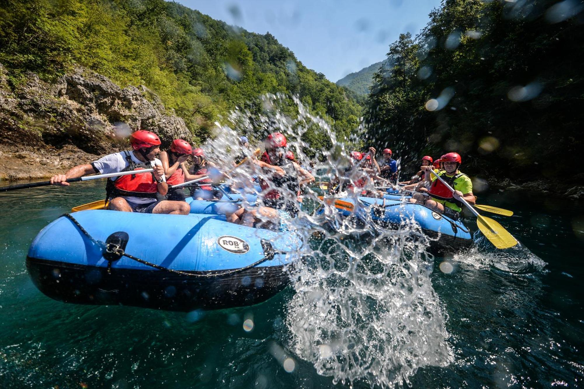 Camp Divlja Rijeka Hotell Hum Exteriör bild